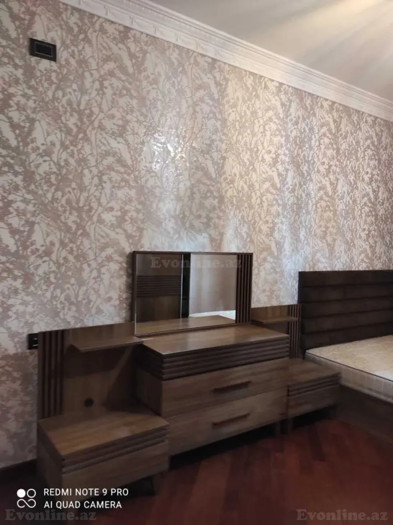 Kirayə verilir 3 otaqlı Mənzil Yeni tikili 130 m² İnşaatçılar m. - şəkil 11