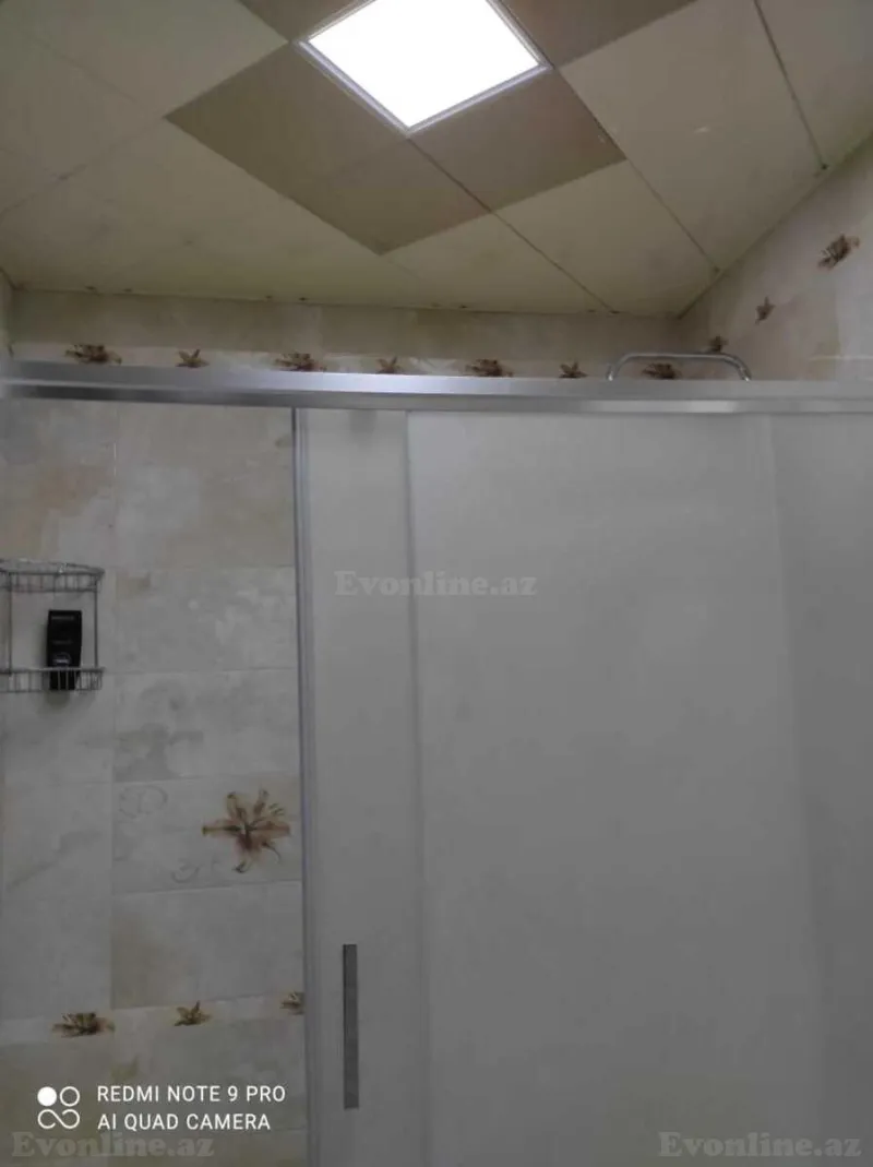 Kirayə verilir 3 otaqlı Mənzil Yeni tikili 130 m² İnşaatçılar m. - şəkil 19