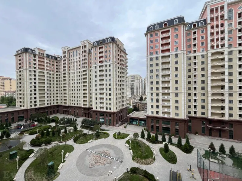 2 otaqlı Mənzil 70 m² Elmlər Akademiyası m. Kirayə verilir