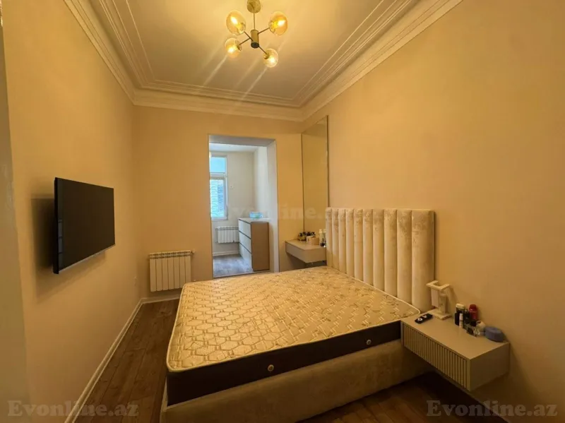 Satılır 2 otaqlı Mənzil Köhnə tikili 66 m² Nizami m. - şəkil 5