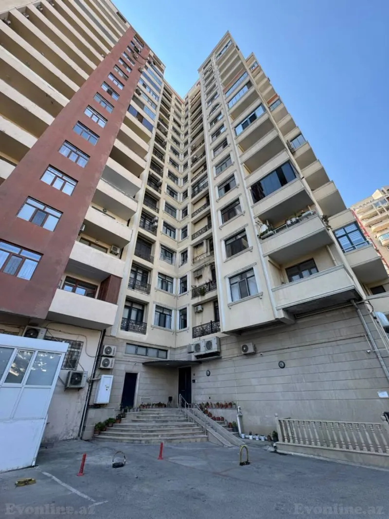 Satılır 4 otaqlı Mənzil Yeni tikili 227 m² Elmlər Akademiyası m. - şəkil 3