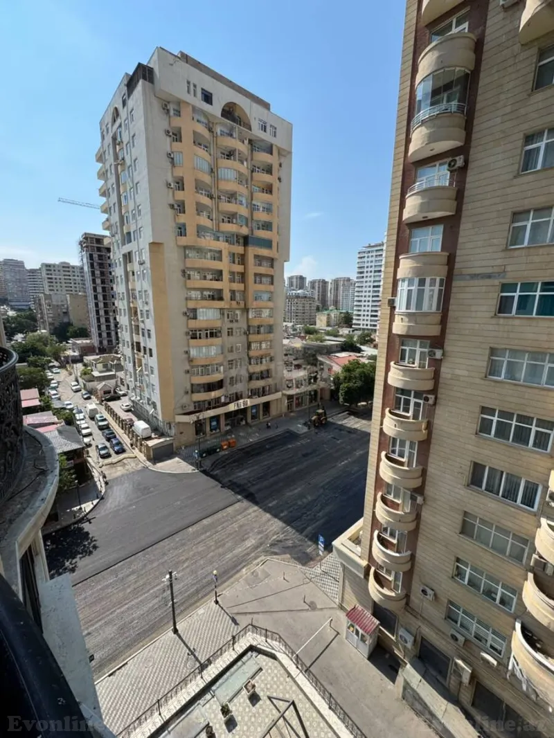 Satılır 4 otaqlı Mənzil Yeni tikili 227 m² Elmlər Akademiyası m. - şəkil 5