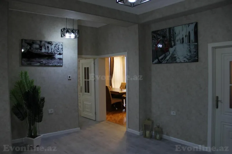 Kirayə verilir 3 otaqlı Mənzil Yeni tikili 149 m² Nərimanov r. - şəkil 8