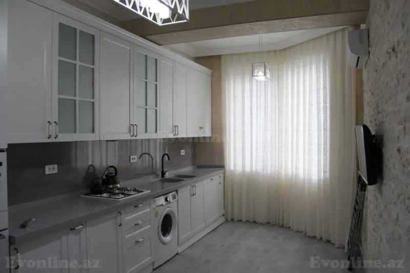 Kirayə verilir 3 otaqlı Mənzil Yeni tikili 149 m² Nərimanov r. - şəkil 9