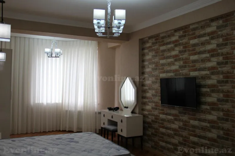 Kirayə verilir 3 otaqlı Mənzil Yeni tikili 149 m² Nərimanov r. - şəkil 13