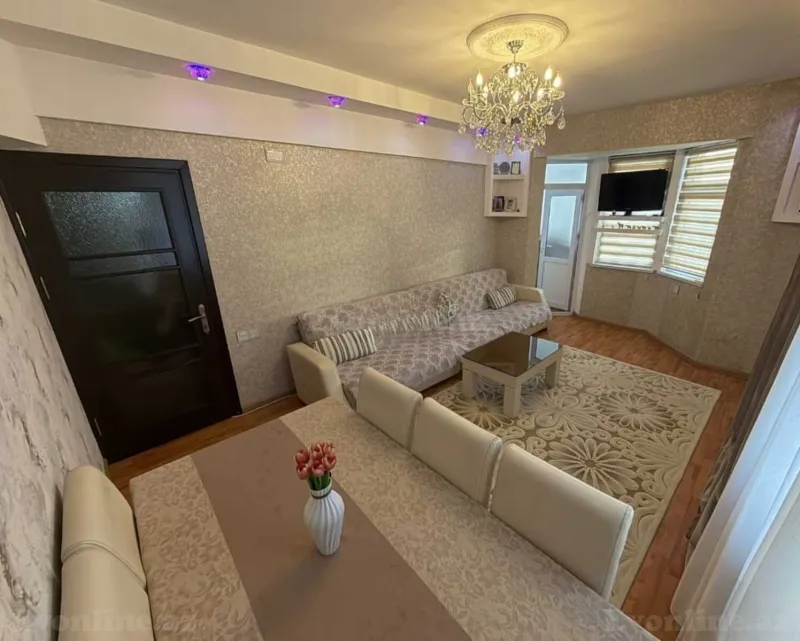 3 otaqlı Mənzil 70 m² Xətai r. Satılır