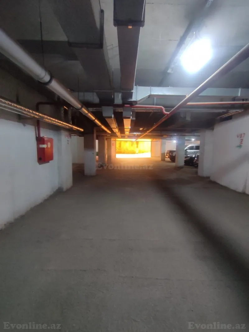 Satılır Qaraj 17.5 m² Xətai r.