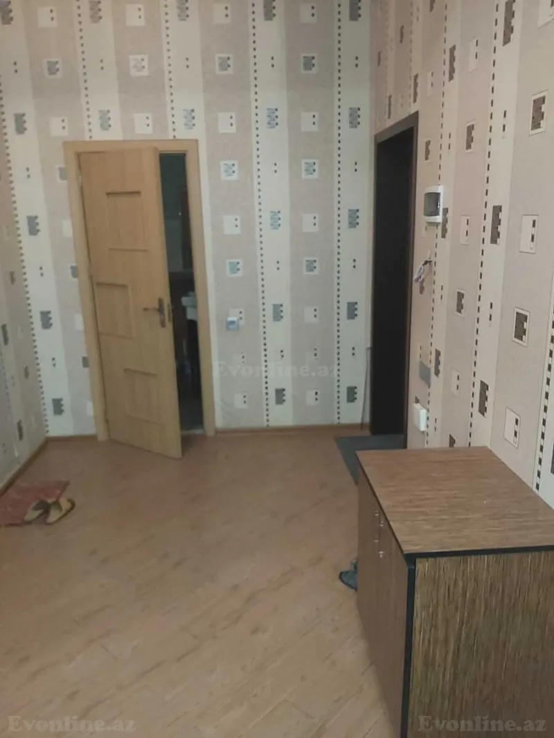 Kirayə verilir 2 otaqlı Mənzil Köhnə tikili 68 m² Memar Əcəmi m. - şəkil 2