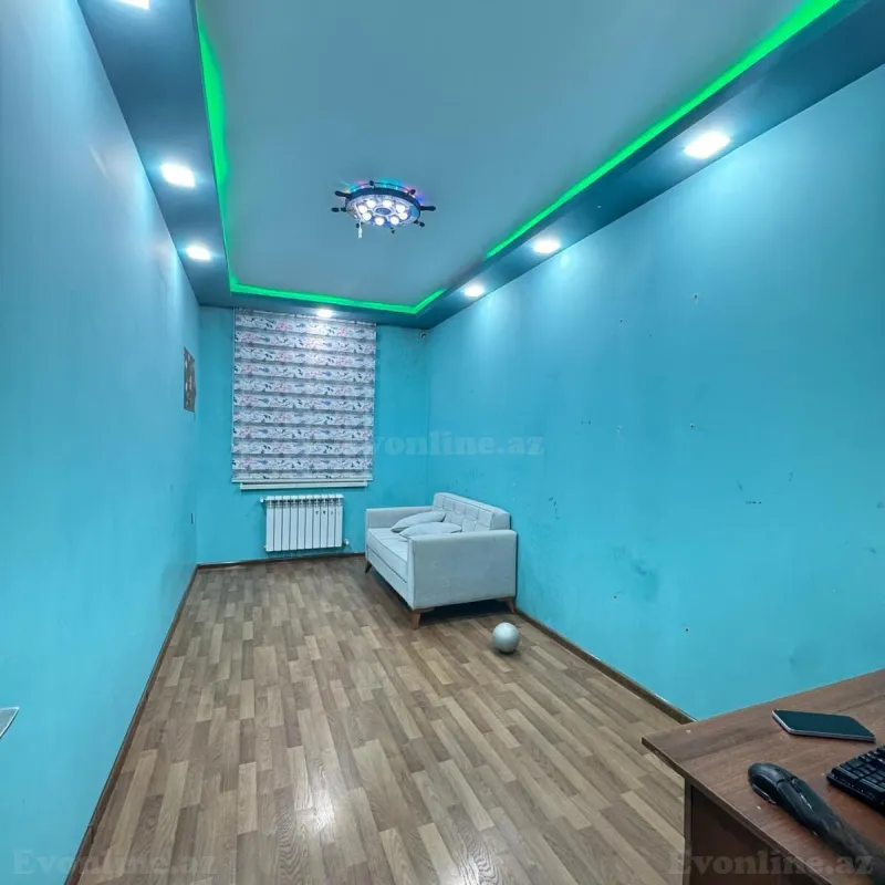 Satılır 3 otaqlı Mənzil Köhnə tikili 75 m² Memar Əcəmi m. - şəkil 4