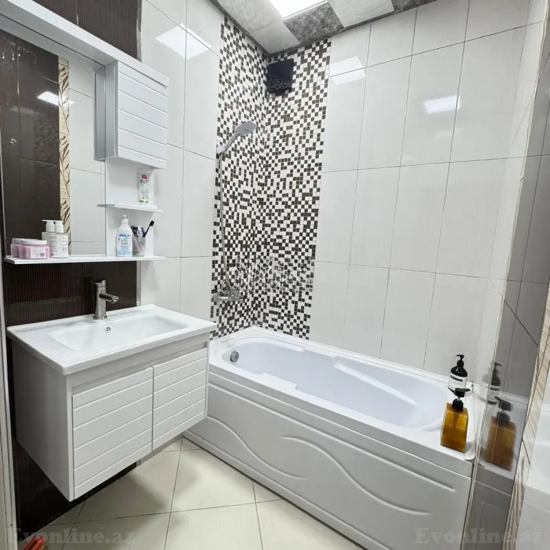 Satılır 3 otaqlı Mənzil Köhnə tikili 75 m² Memar Əcəmi m. - şəkil 11