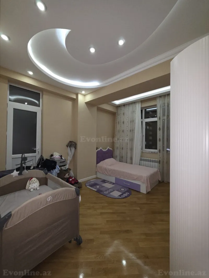Satılır 3 otaqlı Mənzil Yeni tikili 110 m² Qara Qarayev m. - şəkil 4
