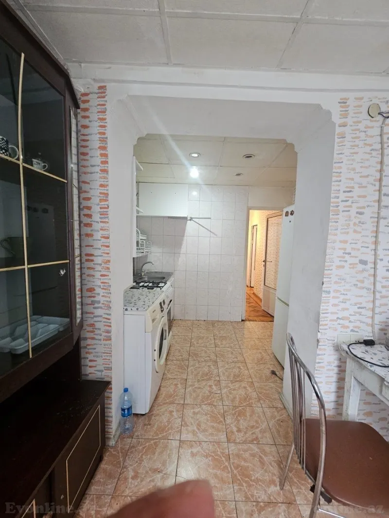Kirayə verilir 3 otaqlı Mənzil Köhnə tikili 80 m² Elmlər Akademiyası m. - şəkil 16