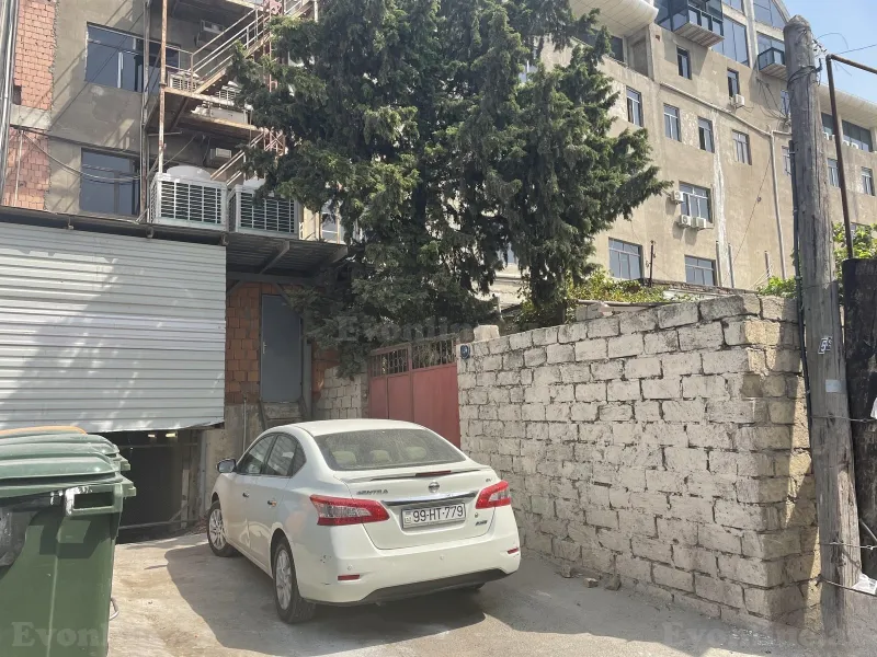 6 otaqlı Həyət evi 200 m² Yasamal Satılır