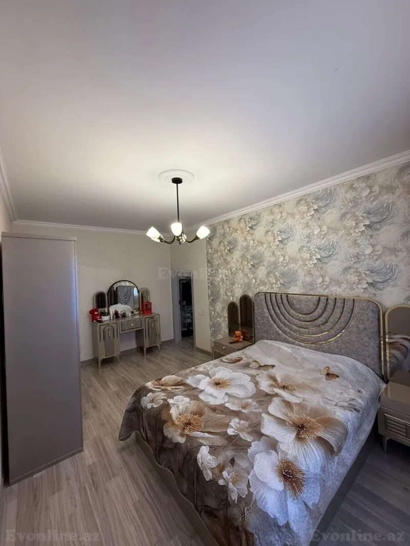 Satılır 4 otaqlı Mənzil Köhnə tikili 110 m² Yeni Yasamal - şəkil 5