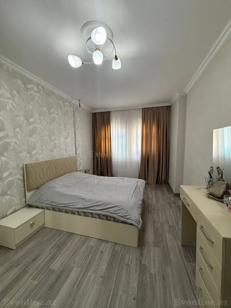 Satılır 4 otaqlı Mənzil Köhnə tikili 110 m² Yeni Yasamal - şəkil 7