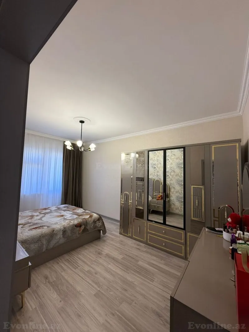 Satılır 4 otaqlı Mənzil Köhnə tikili 110 m² Yeni Yasamal - şəkil 9