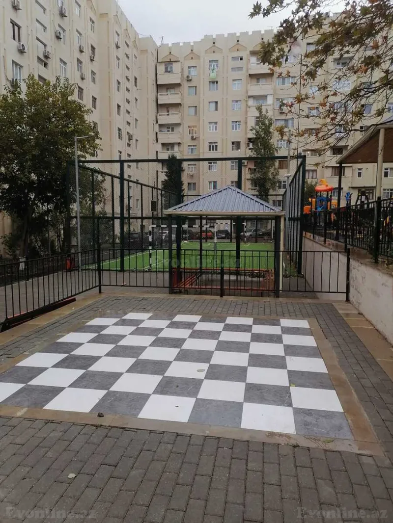 Satılır 3 otaqlı Mənzil Köhnə tikili 80 m² Yeni Günəşli - şəkil 2