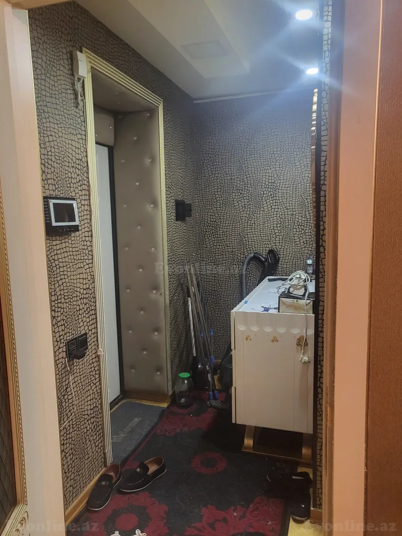2 otaqlı Mənzil 41 m² Neftçilər m. Satılır