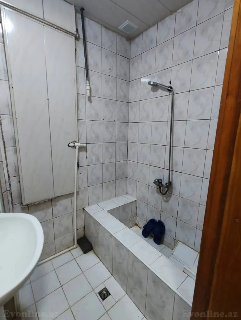 Kirayə verilir 4 otaqlı Mənzil Köhnə tikili 121 m² Neftçilər m. - şəkil 6