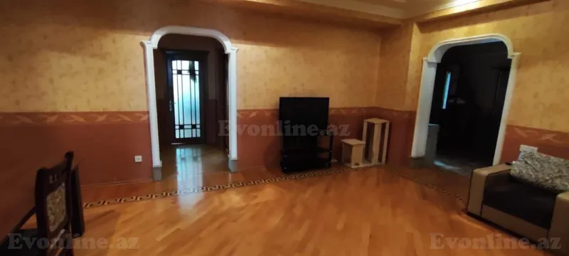Kirayə verilir 3 otaqlı Mənzil Köhnə tikili 102 m² İnşaatçılar m. - şəkil 2