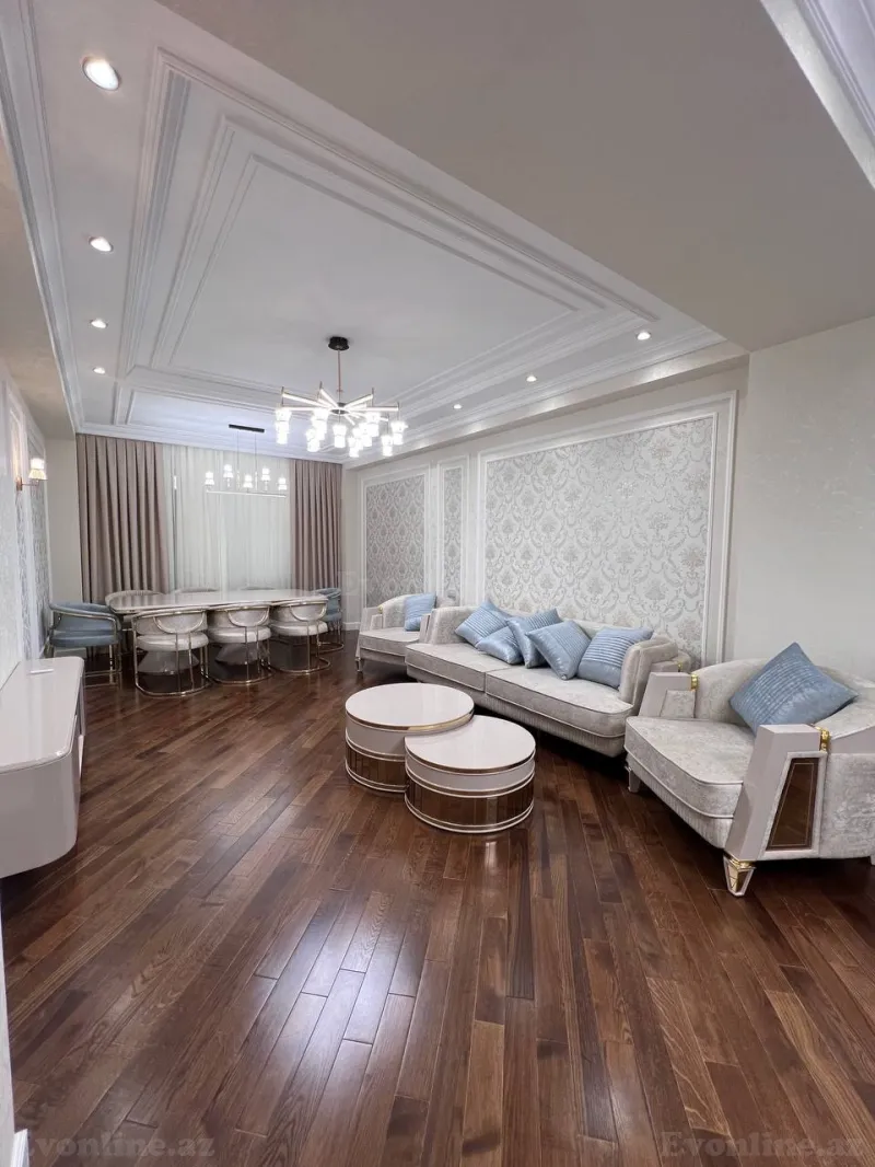 Satılır 5 otaqlı Mənzil Yeni tikili 234 m² Qara Qarayev m.