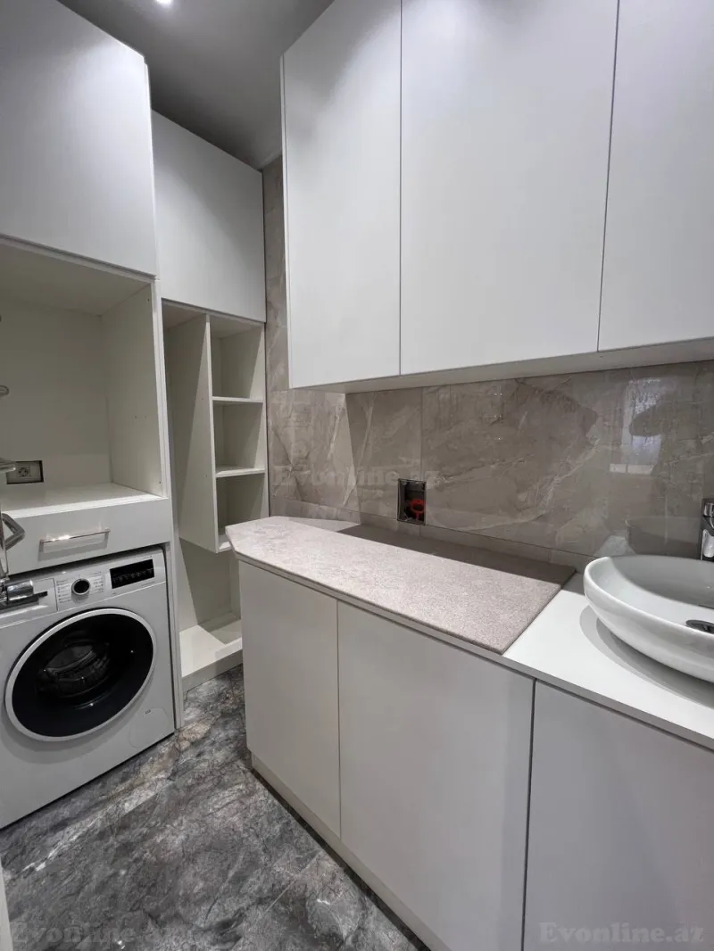 Satılır 5 otaqlı Mənzil Yeni tikili 234 m² Qara Qarayev m. - şəkil 17