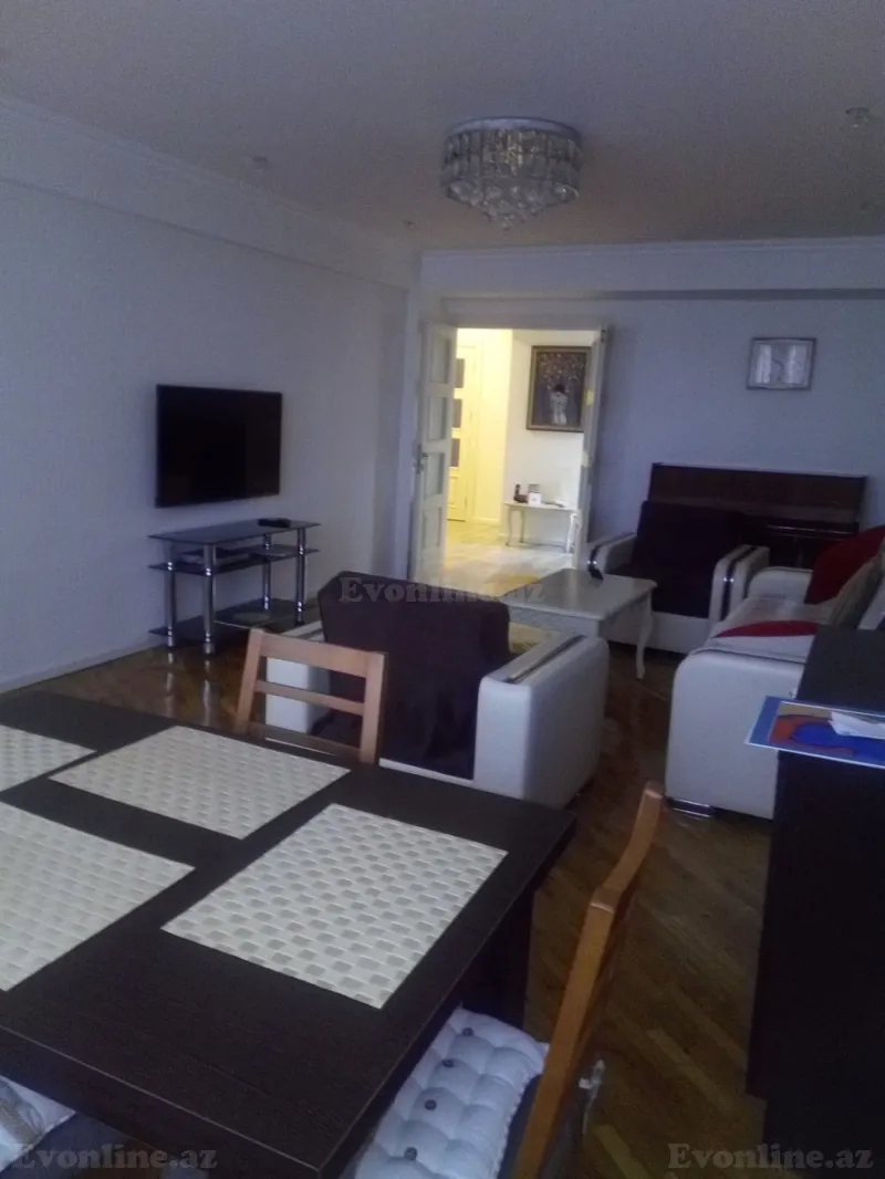 Kirayə verilir 3 otaqlı Mənzil Köhnə tikili 90 m² 28 May m. - şəkil 2