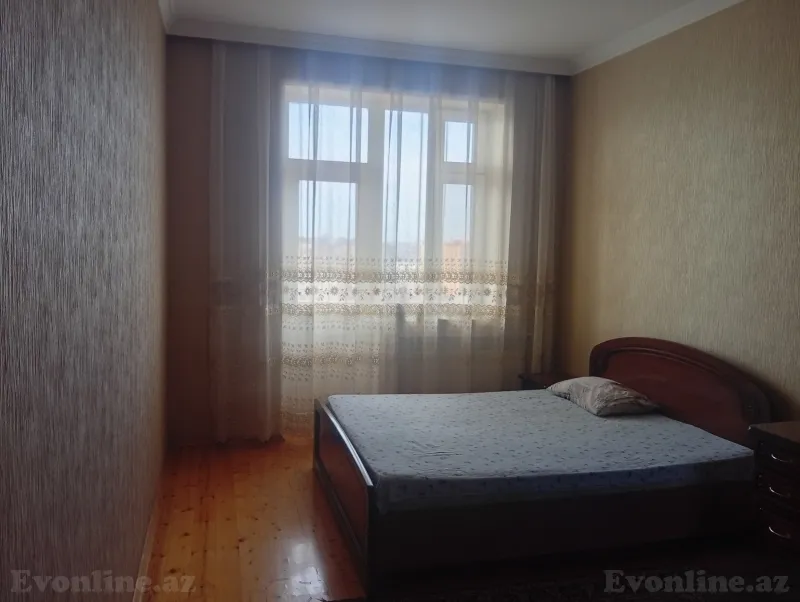 3 otaqlı Mənzil 130 m² Memar Əcəmi m. Kirayə verilir
