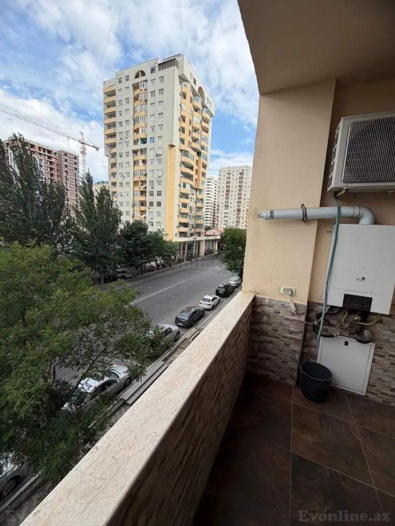 2 otaqlı Mənzil 100 m² Elmlər Akademiyası m. Kirayə verilir