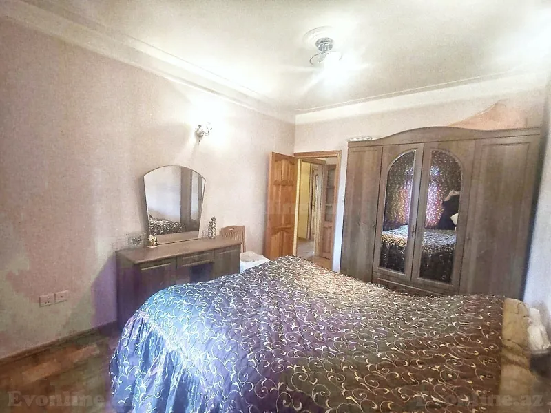 Satılır 4 otaqlı Mənzil Köhnə tikili 110 m² Azadlıq prospekti m. - şəkil 4