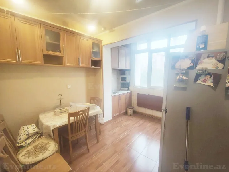 Satılır 4 otaqlı Mənzil Köhnə tikili 110 m² Azadlıq prospekti m. - şəkil 10