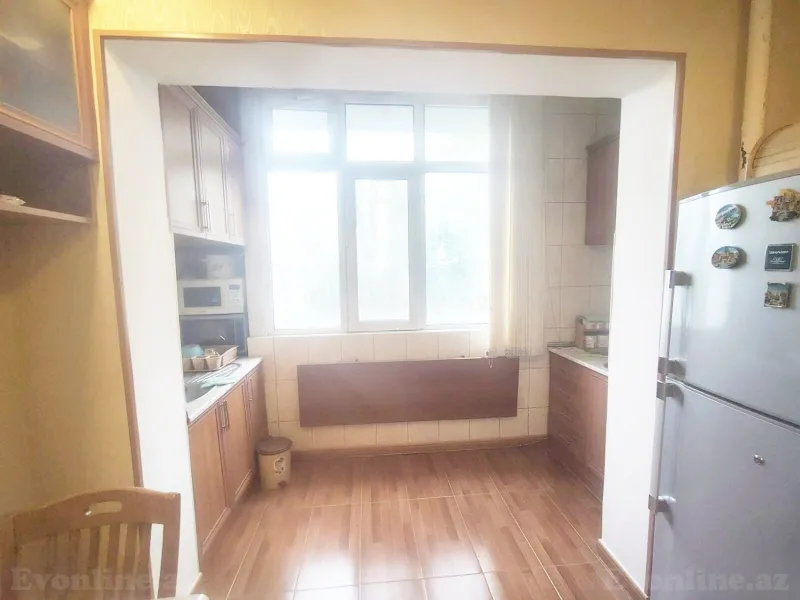 Satılır 4 otaqlı Mənzil Köhnə tikili 110 m² Azadlıq prospekti m. - şəkil 12