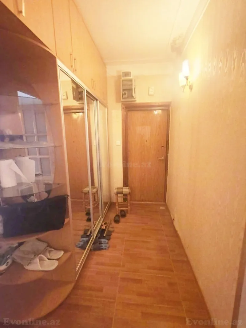 Satılır 4 otaqlı Mənzil Köhnə tikili 110 m² Azadlıq prospekti m. - şəkil 15