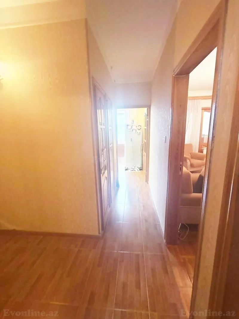 Satılır 4 otaqlı Mənzil Köhnə tikili 110 m² Azadlıq prospekti m. - şəkil 16