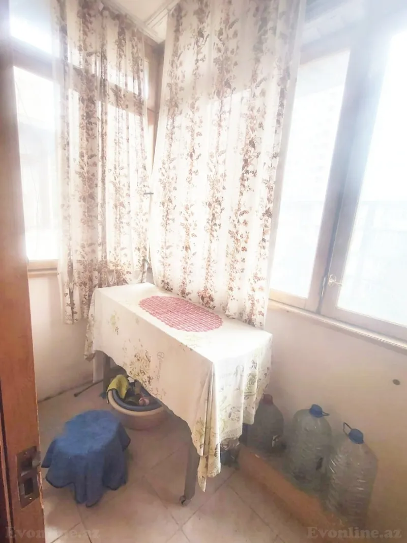 Satılır 4 otaqlı Mənzil Köhnə tikili 110 m² Azadlıq prospekti m. - şəkil 21