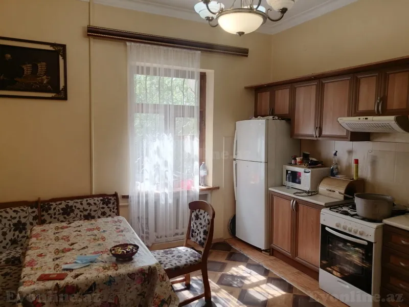 Satılır 5 otaqlı Həyət evi 160 m² Bakıxanov - şəkil 4