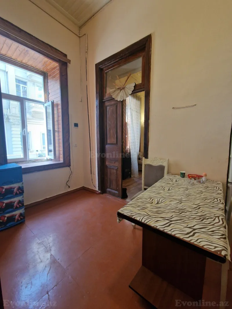 Satılır 2 otaqlı Mənzil Köhnə tikili 56 m² Nizami m. - şəkil 9