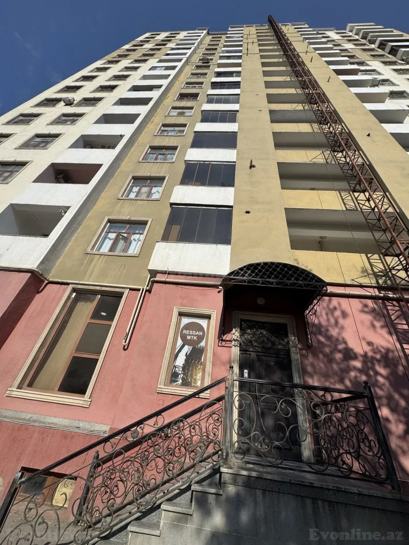 1 otaqlı Mənzil 75 m² Əhmədli m. Satılır