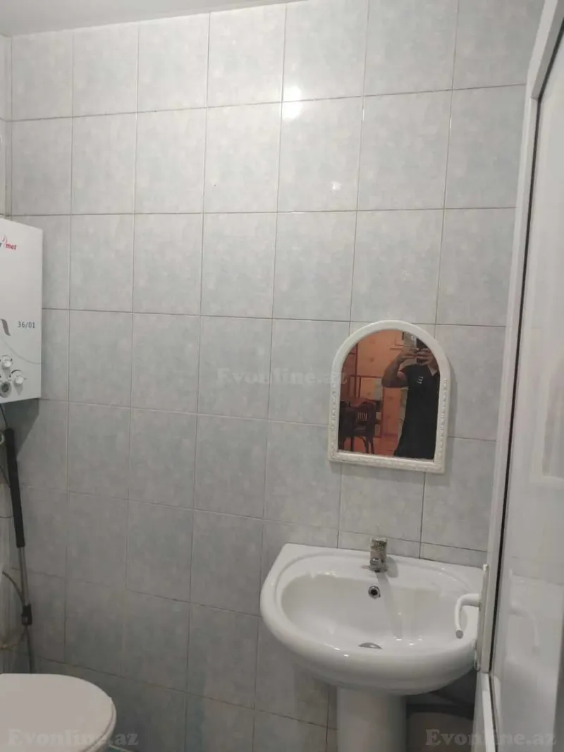 Kirayə verilir 1 otaqlı Həyət evi 20 m² Elmlər Akademiyası m. - şəkil 5