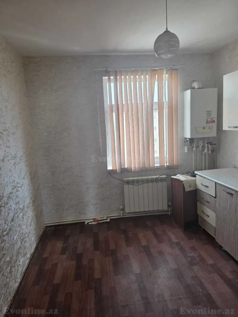 Satılır 3 otaqlı Mənzil Köhnə tikili 70 m² Sumqayıt - şəkil 2