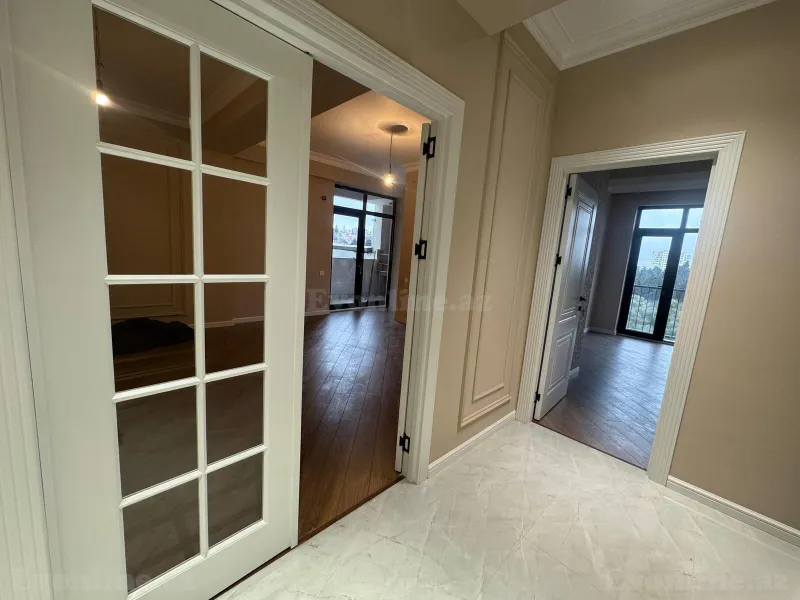 Satılır 3 otaqlı Mənzil Yeni tikili 110 m² Suraxanı r. - şəkil 2