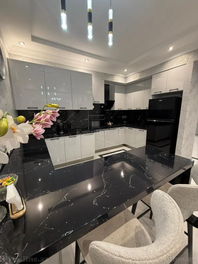 Kirayə verilir 3 otaqlı Mənzil Yeni tikili 150 m² Xətai r. - şəkil 6