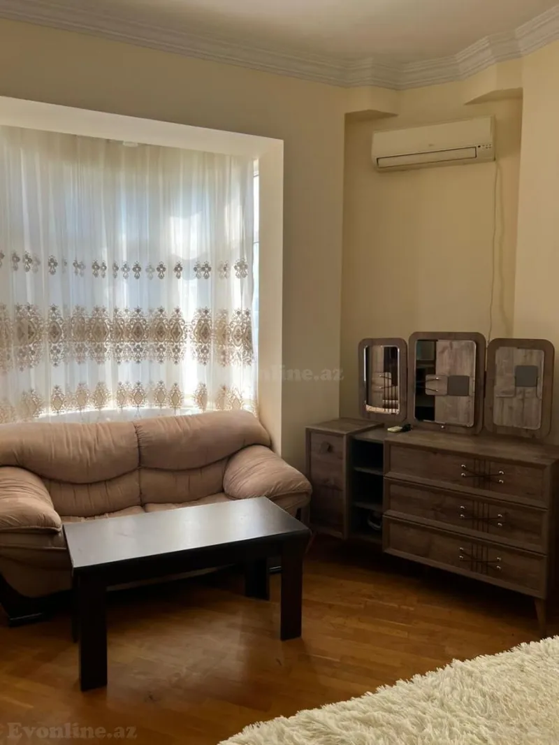 Kirayə verilir 4 otaqlı Mənzil Yeni tikili 182 m² Nəsimi r. - şəkil 6