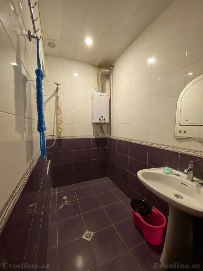 Satılır 2 otaqlı Mənzil Köhnə tikili 65 m² Nərimanov r. - şəkil 7
