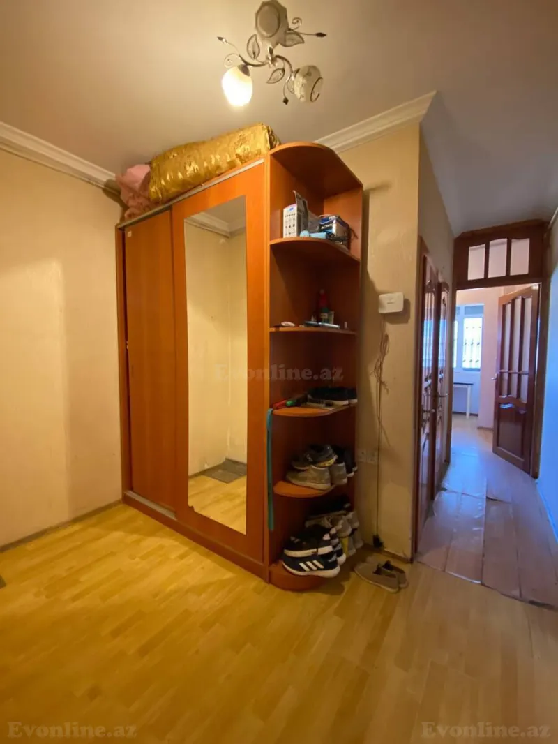 Satılır 2 otaqlı Mənzil Köhnə tikili 65 m² Nərimanov r. - şəkil 9