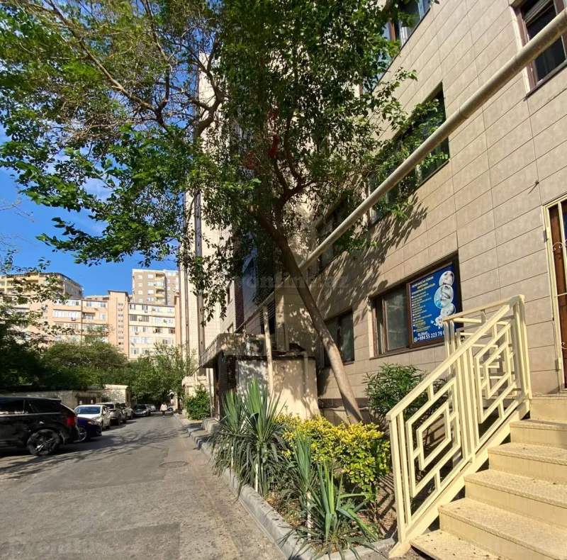 Satılır 2 otaqlı Mənzil Köhnə tikili 65 m² Nərimanov r. - şəkil 19