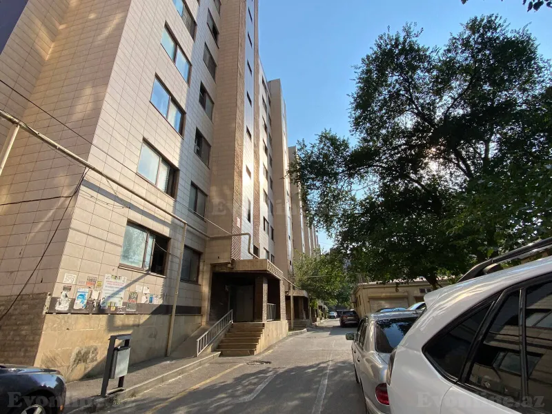Satılır 2 otaqlı Mənzil Köhnə tikili 65 m² Nərimanov r. - şəkil 26