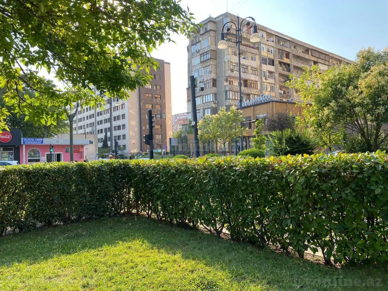 Satılır 2 otaqlı Mənzil Köhnə tikili 65 m² Nərimanov r. - şəkil 28