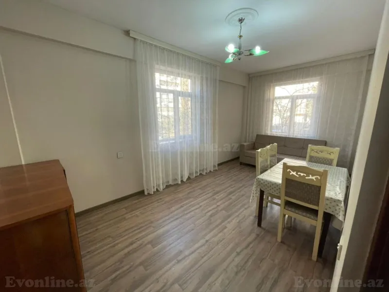 Kirayə verilir 2 otaqlı Mənzil Köhnə tikili 65 m² Xalqlar Dostluğu m.
