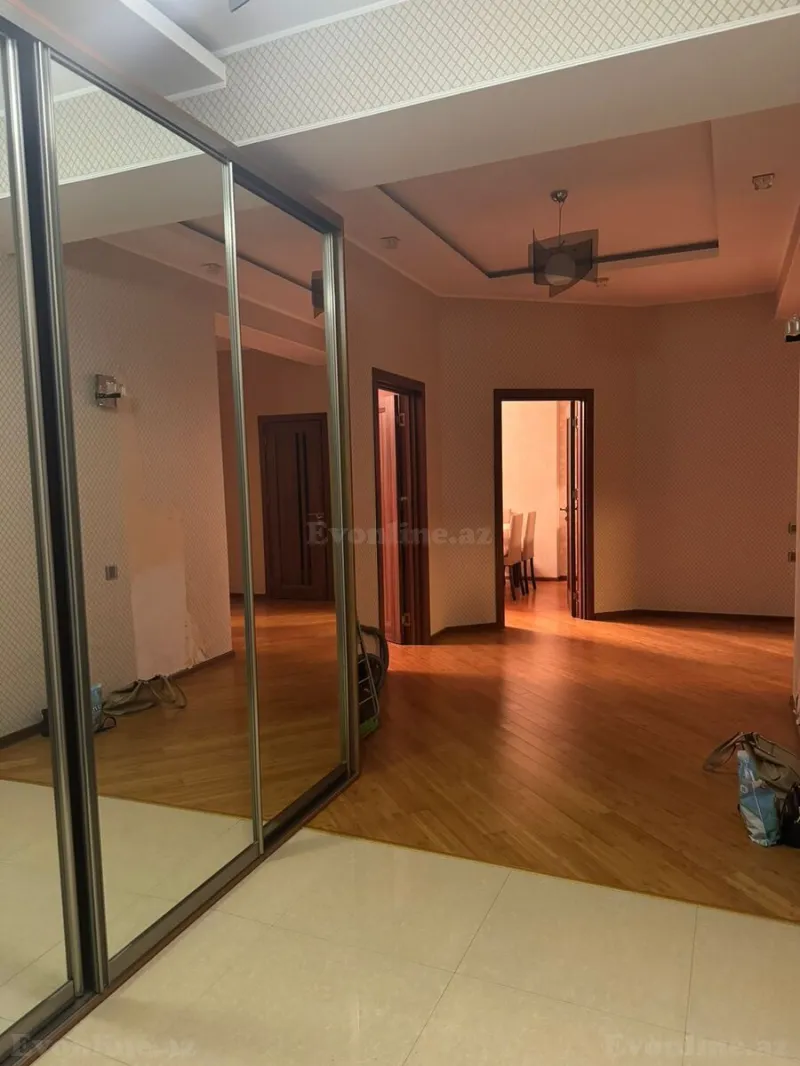 Kirayə verilir 3 otaqlı Mənzil Yeni tikili 142 m² Nəsimi r. - şəkil 6
